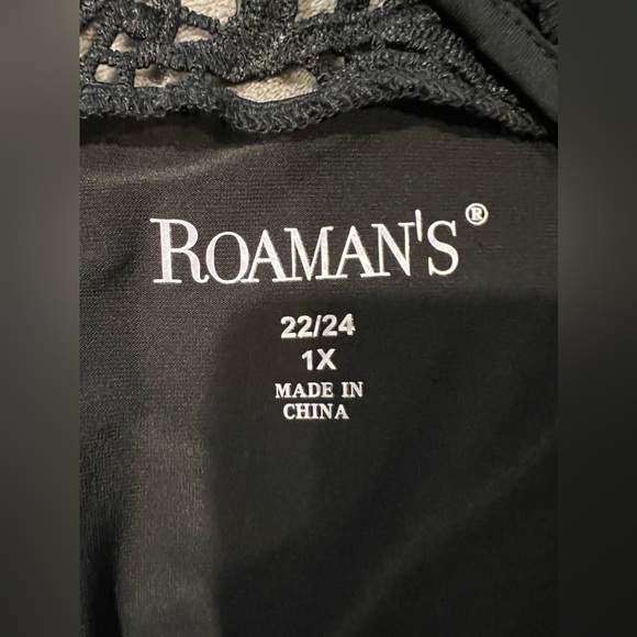 Roaman's Women's Plus Size Cold-Shoulder Lace Fabric Tunic 1X 22/24 - Picture 4 of 7